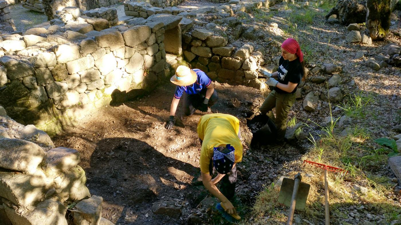 As escavacións volven ao xacemento de Armea co obxectivo de deixar ao descuberto a finca da atalaia