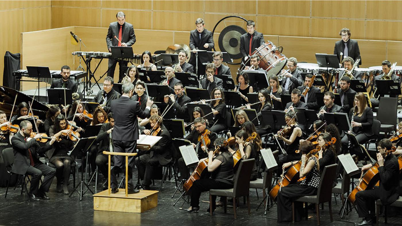 A Universidade e a Orquestra 430 propoñen sesións de escoita activa para preparar ao público antes dos concertos