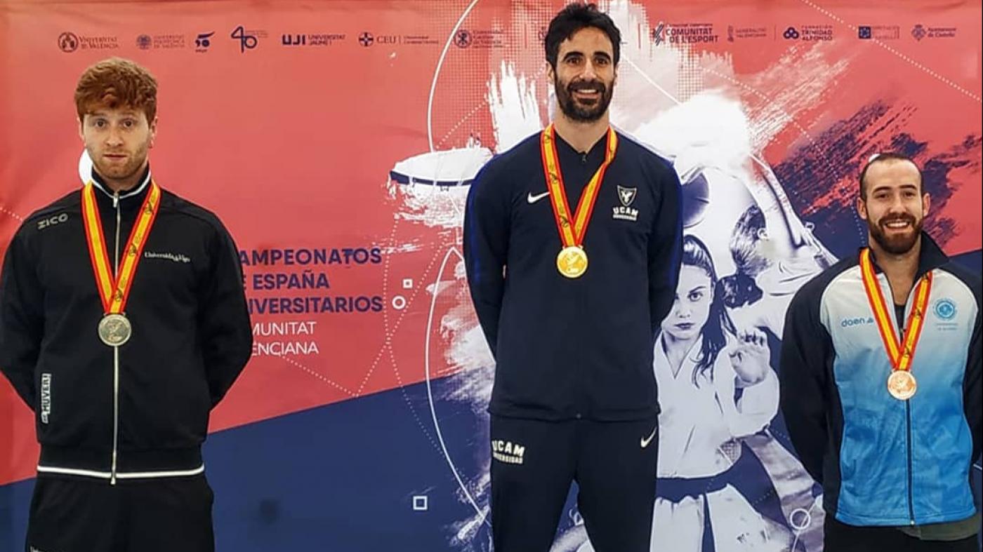 Vigo faise coa prata no Campionato de España Universitario de bádminton e co bronce no de vela