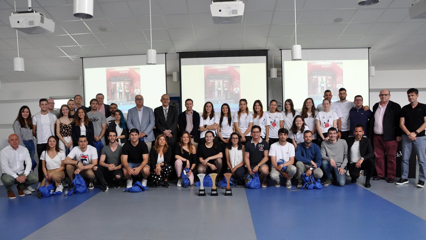 24 alumnas e 12 alumnos acadaron 18 metais nos campionatos de España universitarios