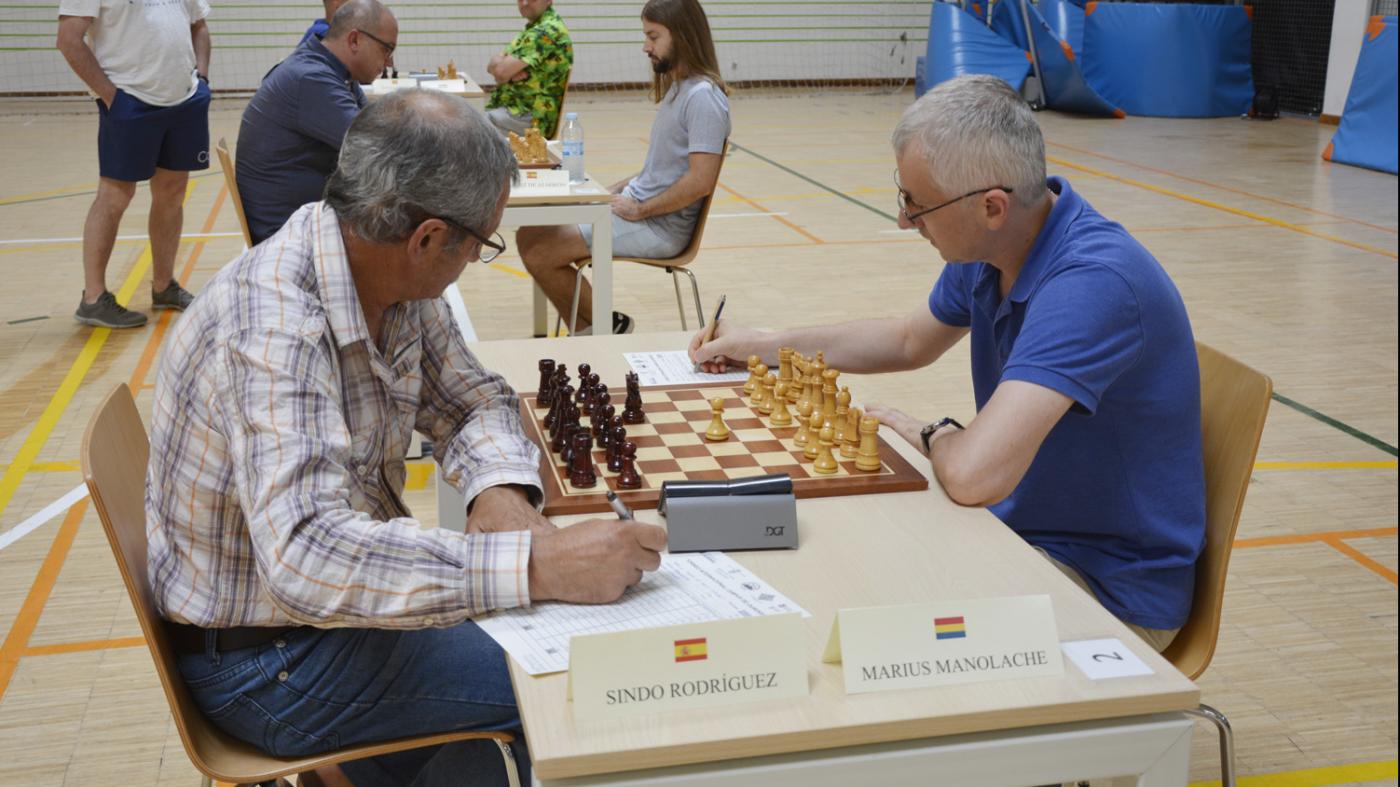 Arredor de 70 xadrecistas compiten esta semana no VI Torneo Internacional de Xadrez
