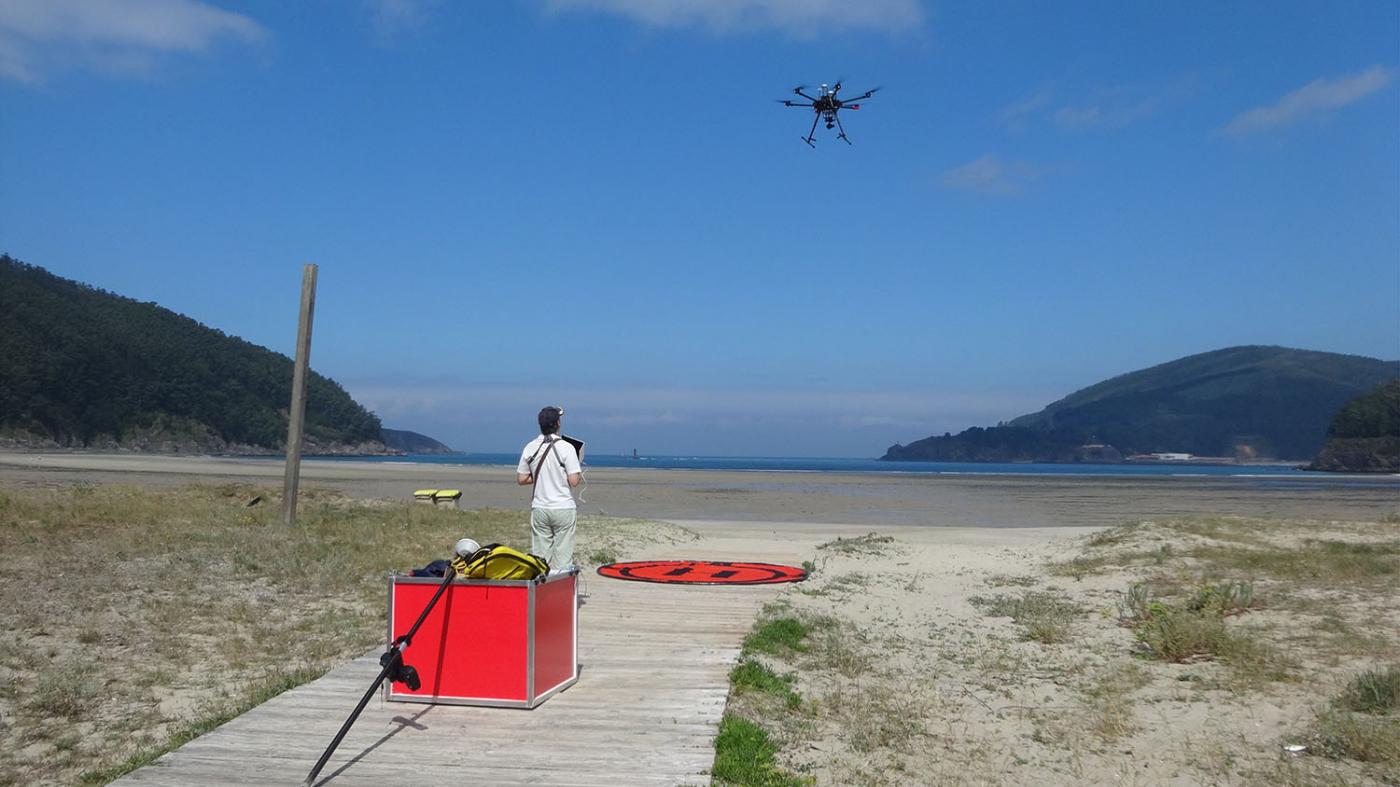 Vigo, primeira universidade española autorizada a realizar voos con drones en espazo aéreo controlado