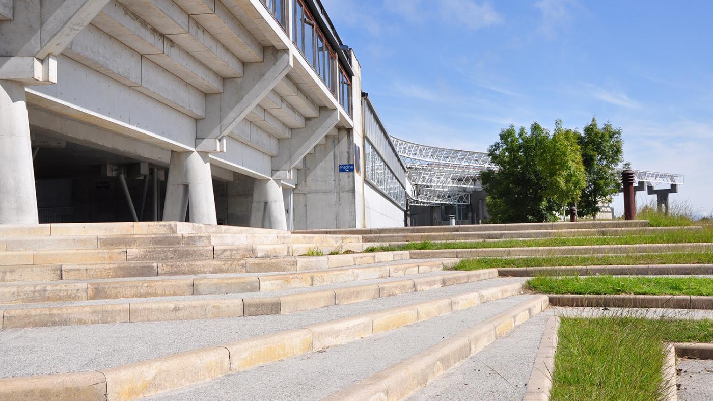A Universidade de Vigo suspenderá a actividade lectiva dos seus máis de 20.000 estudantes, de xeito recomendado a partir de mañá venres, e oficialmente desde o vindeiro luns 16, e durante os próximos 14 días