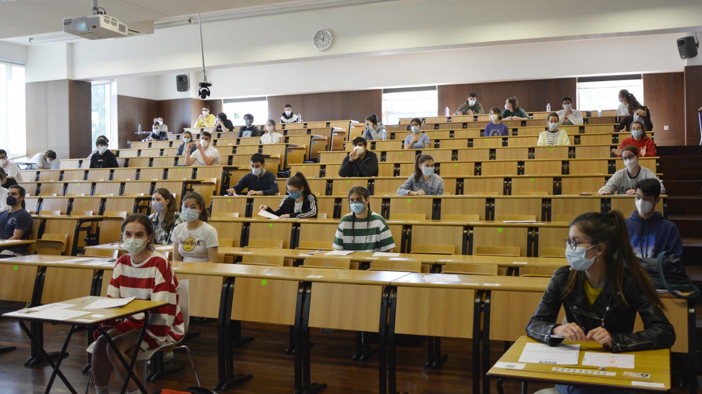 1150 estudantes examínanse no campus de Ourense