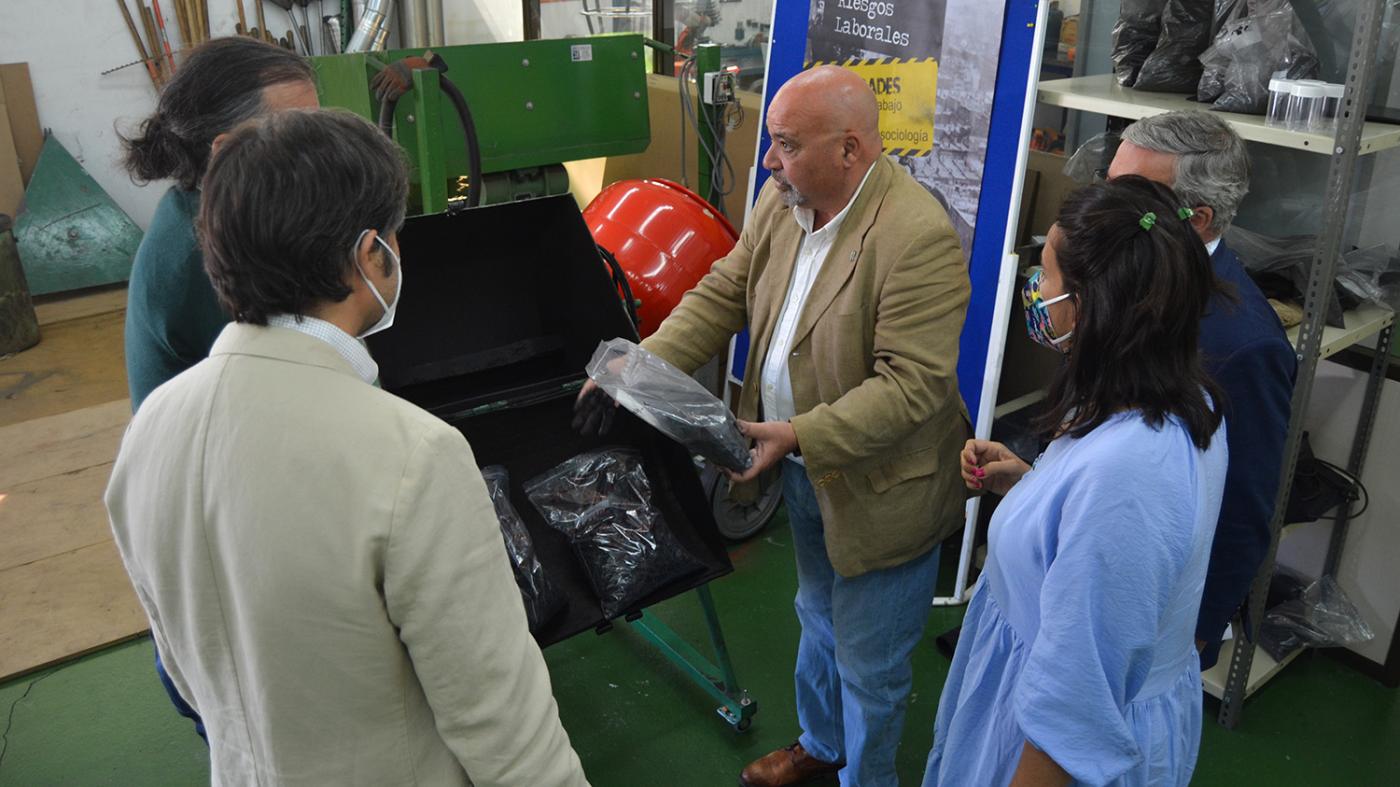 A EE Forestal amosa as posibilidades de xerar ‘biochar’ a partires de biomasa residual 