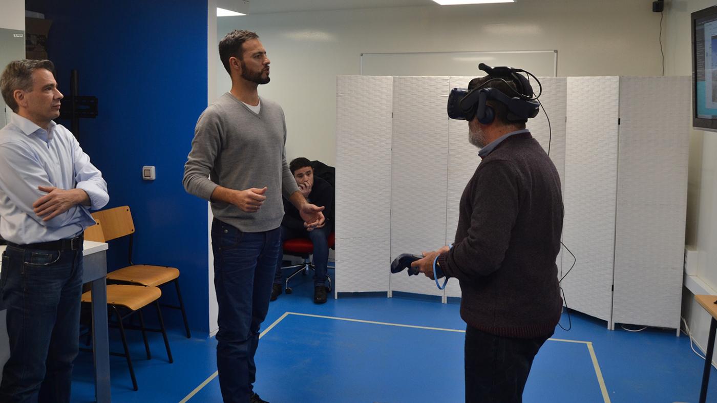 O grupo HealthyFit constata as posibilidades da realidade virtual como ferramenta terapéutica para persoas con Párkinson