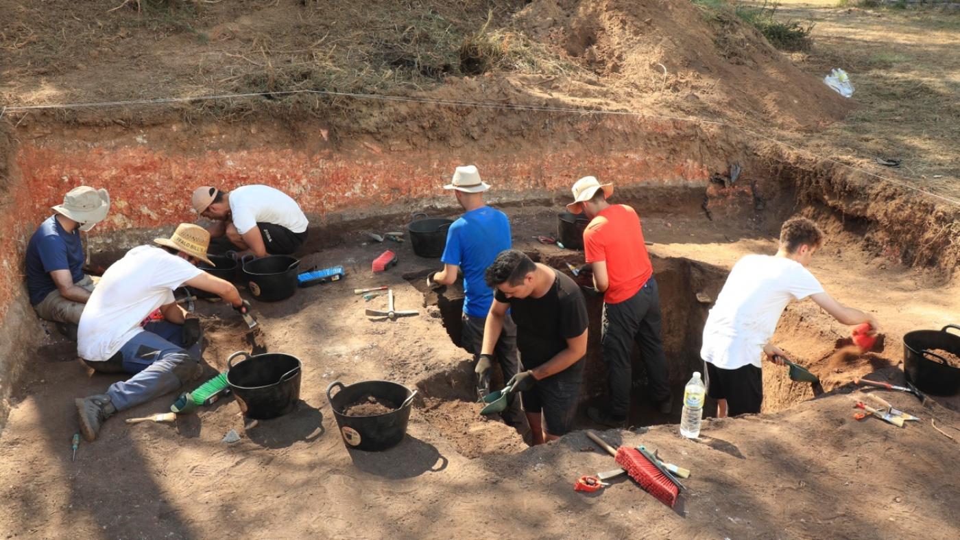 Fase inicial dos traballos arqueolóxicos no sitio das Gándaras de Budiño