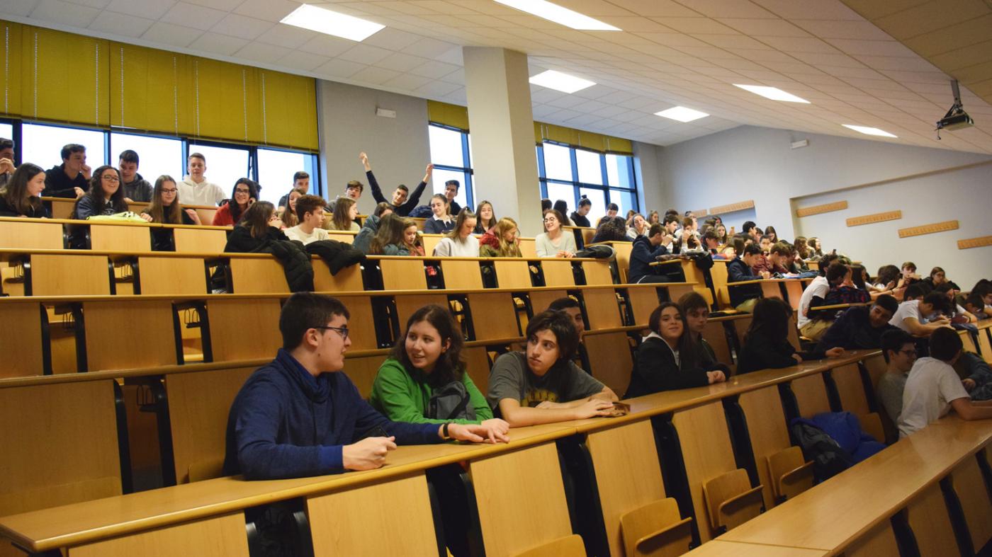 180 de estudantes de institutos de Pontevedra e Ourense participan na undécima edición da Olimpíada de Xeoloxía