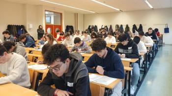 80 estudantes de institutos de toda Galicia buscan clasificarse para a fase nacional da XIX Olimpíada de Bioloxía