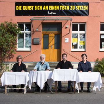 Arte, música e sobremesas reúnen a veciñanza dunha vila de Alemaña 