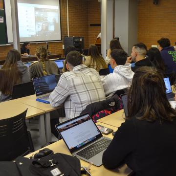 Alumnado de Publicidade e RRPP definirá a estratexia de comunicación de doce entidades do rural galego