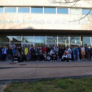 Medio cento de estudantes de ensino medio participan no campus na fase galega da XIII Olimpíada de Xeoloxía