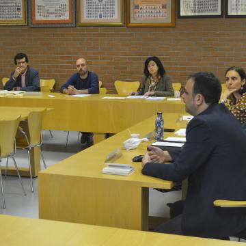 Especialistas de oito universidades debaten no campus sobre o papel dos gobernos locais e autonómicos na esfera internacional